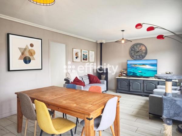 Maison
         6 pièces
        - 140 m² Exclusivité 250 000 € *