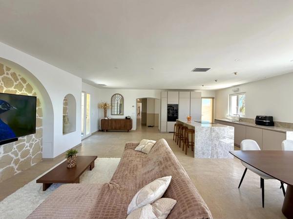 Villa individuelle – Vue panoramique – 5 Chambres – Piscine – Double Garage – T2 indépendant - 83300 Draguignan - Réf 87101102