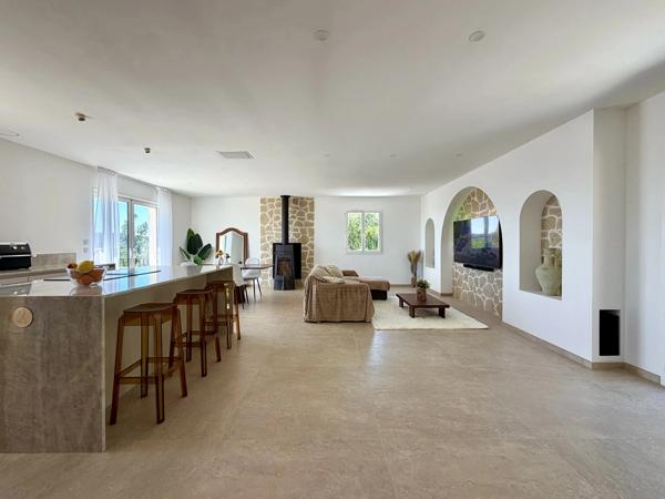 Villa individuelle – Vue panoramique – 5 Chambres – Piscine – Double Garage – T2 indépendant - 83300 Draguignan - Réf 87101102