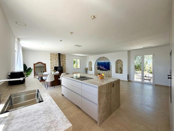 Villa individuelle – Vue panoramique – 5 Chambres – Piscine – Double Garage – T2 indépendant - 83300 Draguignan - Réf 87101102