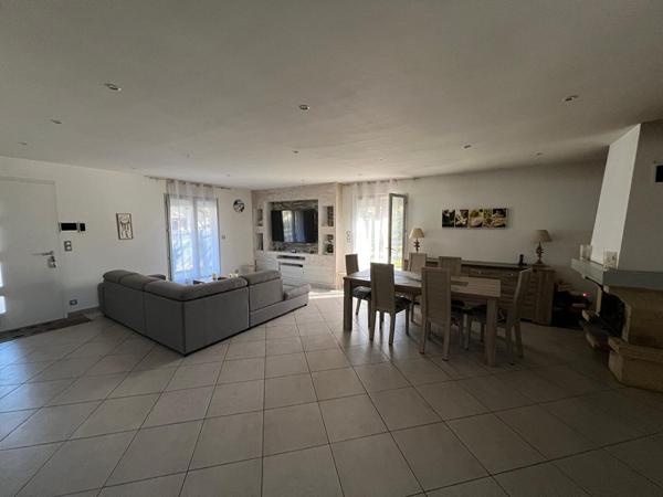 Maison 3 chambres au calme. Terrain 549 m²  Biganos