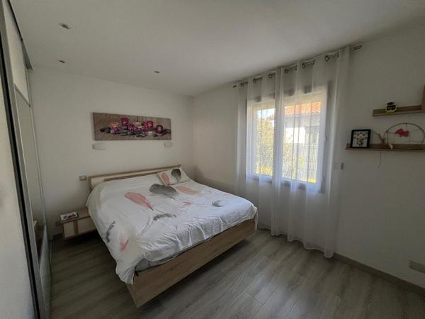 Maison 3 chambres au calme. Terrain 549 m²  Biganos