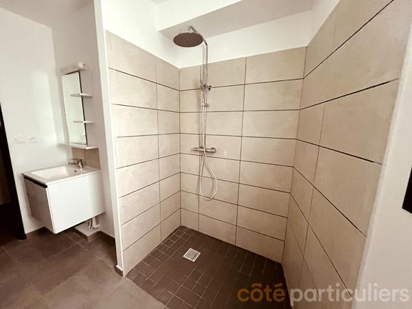Location Appartement58,42 m² - 3 Pièces - SAINT DENIS (97400)
