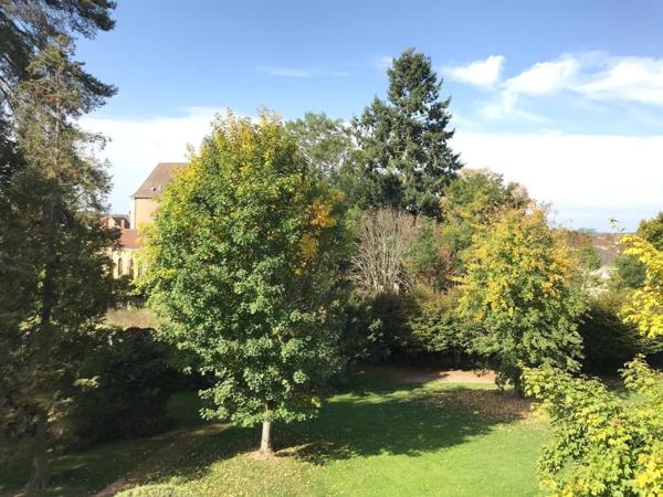 Appartement à vendre à Paray-le-Monial en Saône-et-Loire (71600), ref : A-P-LE   
PROXIMITE CENTRE VILLE