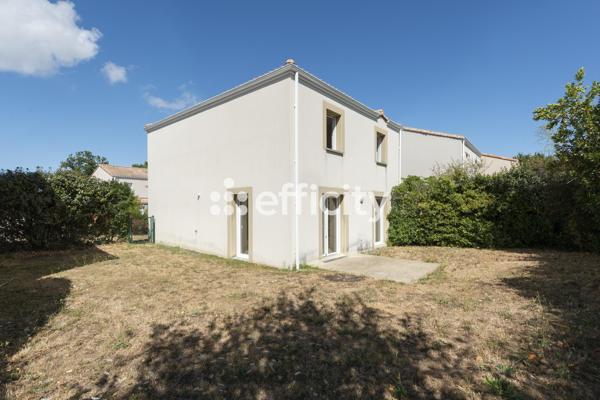 Maison
         5 pièces
        - 104 m² Exclusivité 459 000 € *