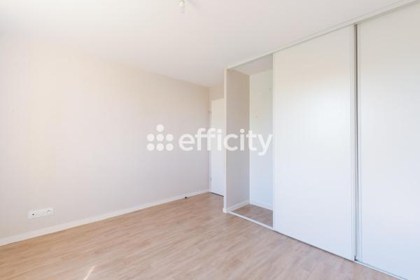 Maison
         5 pièces
        - 104 m² Exclusivité 459 000 € *