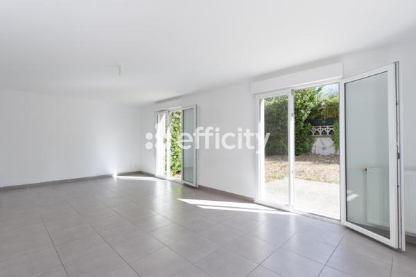 Maison
         5 pièces
        - 104 m² Exclusivité 459 000 € *
