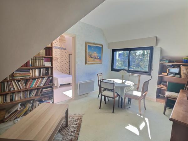 Fouesnant (29170) Belle propriété à deux pas des plages, composée d’une maison principale de 150 m² et d’une maisonnette de 40 m