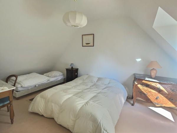 Fouesnant (29170) Belle propriété à deux pas des plages, composée d’une maison principale de 150 m² et d’une maisonnette de 40 m