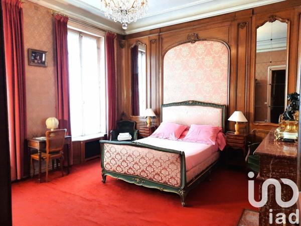 Demeure 12 pièces de 397 m² à Jarnac (16200)