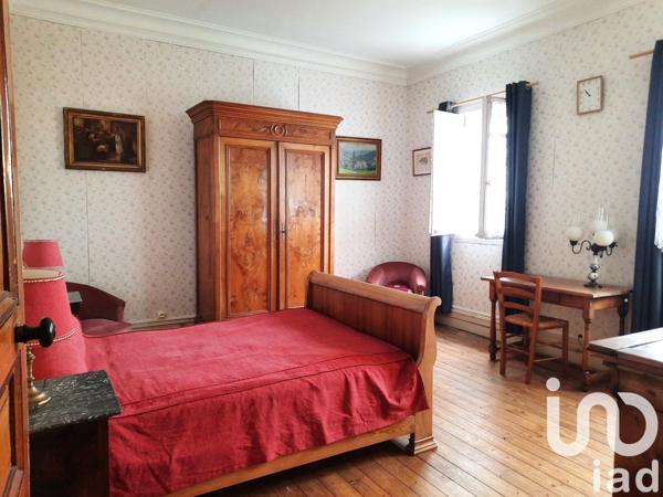 Demeure 12 pièces de 397 m² à Jarnac (16200)