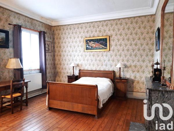 Demeure 12 pièces de 397 m² à Jarnac (16200)