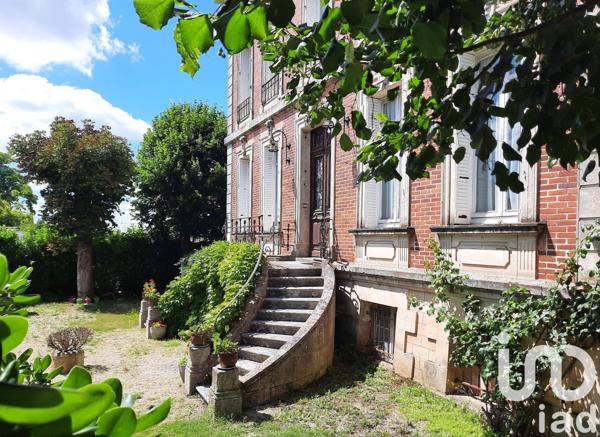 Demeure 12 pièces de 397 m² à Jarnac (16200)