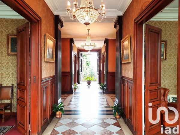 Demeure 12 pièces de 397 m² à Jarnac (16200)