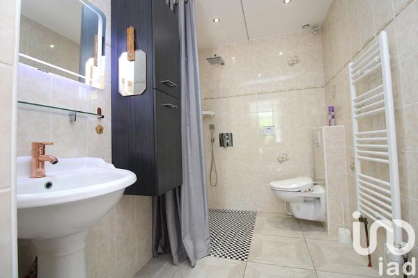 Maison à vendre 10 pièces 180 m² Chaumont-sur-Loire