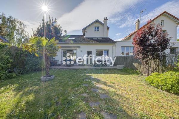 Maison 7 pièces - 354 m²