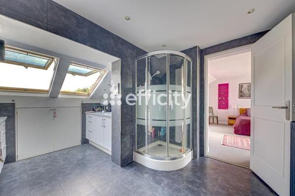 Maison 7 pièces - 354 m²