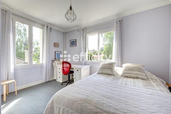 Maison 7 pièces - 354 m²