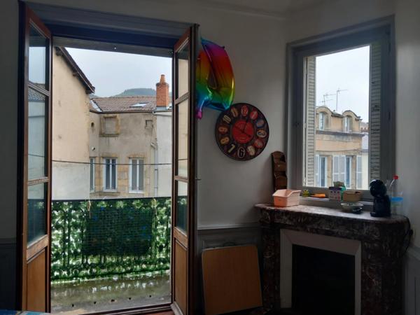 Idéal jeune investisseur!!! Ensemble immobilier (un T5 et un local) 12% rentabilité potentielle
