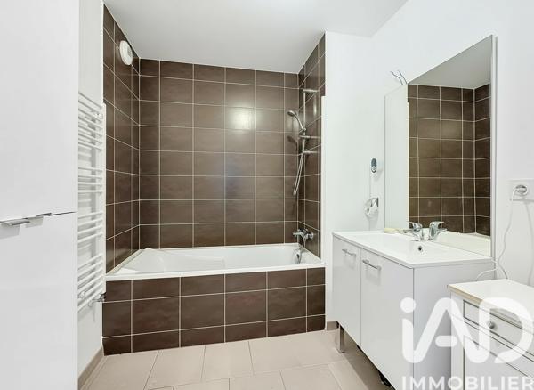 Appartement à vendre 4 pièces 76,04 m² Saint-Jacques-de-la-Lande