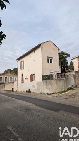 Immeuble à vendre 74 m² Nîmes