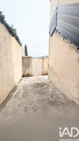 Immeuble à vendre 74 m² Nîmes