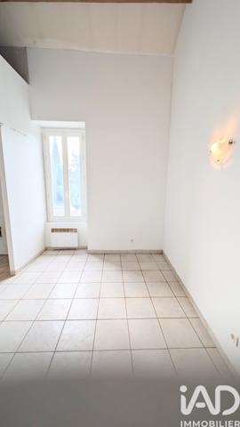 Immeuble à vendre 74 m² Nîmes