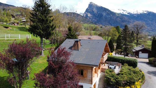 Haute Savoie (74), à vendre SAMOENS - Domaine skiable du Grand Massif - Chalet P6