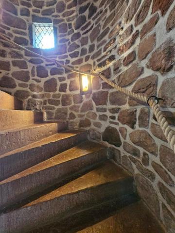 A Collonges La Rouge : Moulin historique du 17° avec gîte indépendant - Rentabilité & charme en Corrèze ! EXCLUSIVITE