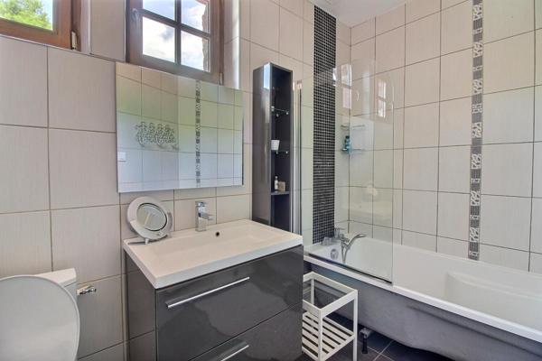 A Collonges La Rouge : Moulin historique du 17° avec gîte indépendant - Rentabilité & charme en Corrèze ! EXCLUSIVITE