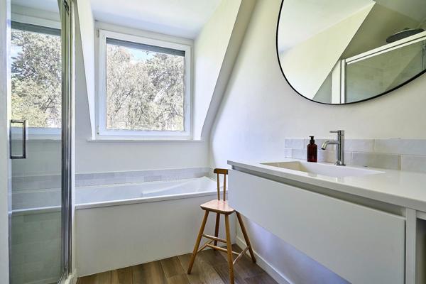 Vente Maison de luxe Croix 8 Pièces 254.09 m²
