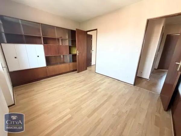Appartement à louer 4 pièces 94m² Clermont-Ferrand (63000)