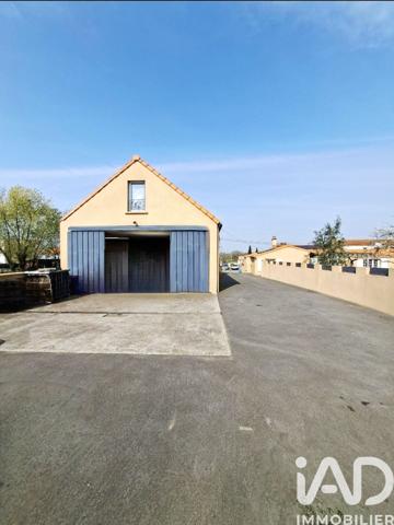 Maison à vendre 5 pièces 103 m² Le Loroux-Bottereau