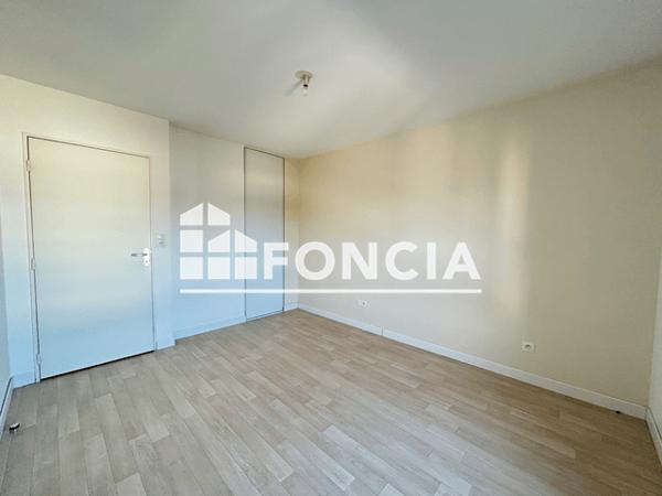 Location Appartement 3 pièces 78.52 m² - 68 RUE DE LA REPUBLIQUE Le Petit-quevilly 76140