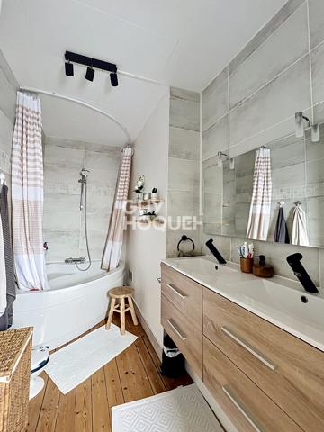 MAISON À VENDRE DE 5 PIÈCES DE 100,00 M²