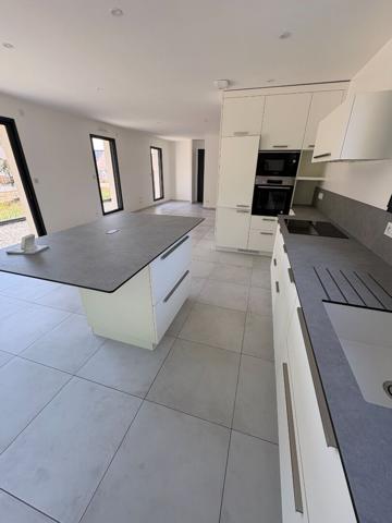 Maison neuve 2025 à louer - 107 m² - 3 chambres - Jardin - Garage