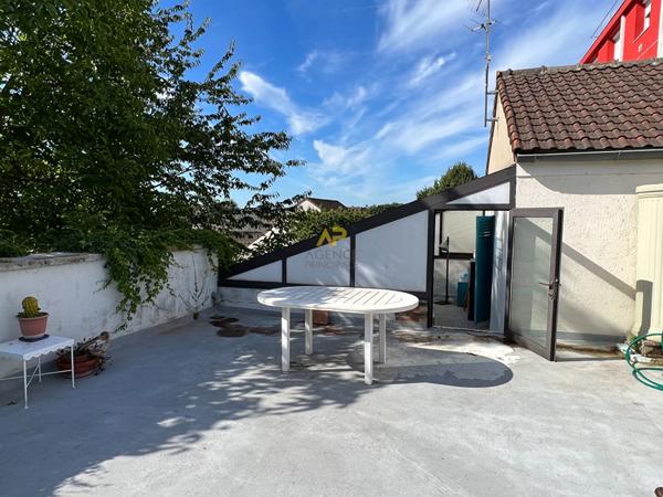 TRES RARE ! LOFT à rénover €180 000 ** - Référence 1872