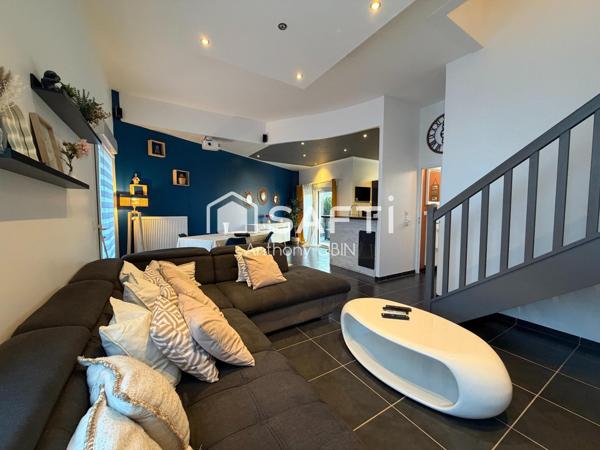 Maison complètement rénovée de 103m², 4 chambres, cuisine équipée, jardin