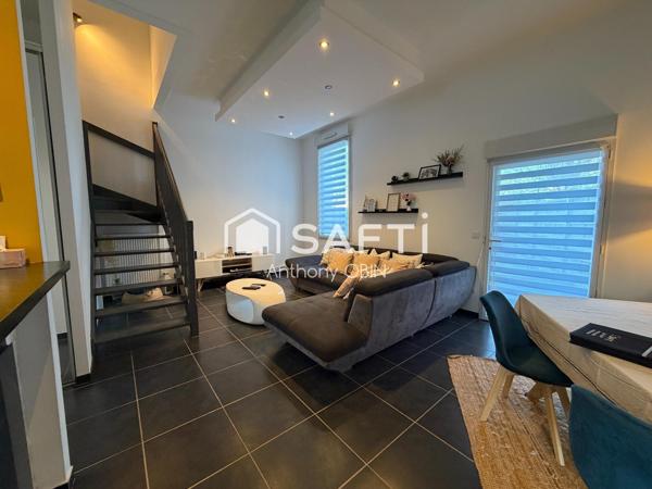 Maison complètement rénovée de 103m², 4 chambres, cuisine équipée, jardin