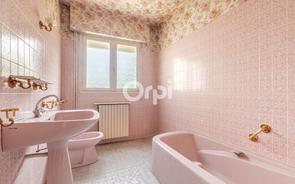 Maison à vendre    9 pièces • 227 m2 Limoges