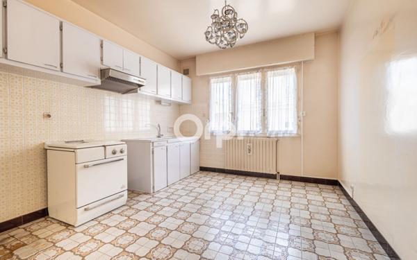 Maison à vendre    9 pièces • 227 m2 Limoges