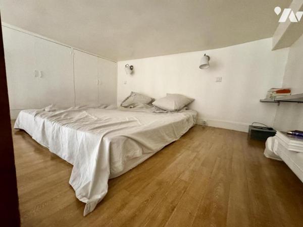 Studio avec mezzanine PARIS 4EME