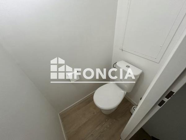 Location Studio 21.17 m² - 14 RUE DE LA SOLE La Rochelle 17000