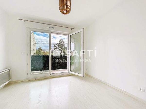 Appartement 2 pièces avec balcon et parking
