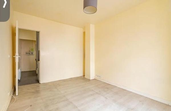 Appartement à MONTREUIL, 93100 - 1 pièce 22m²