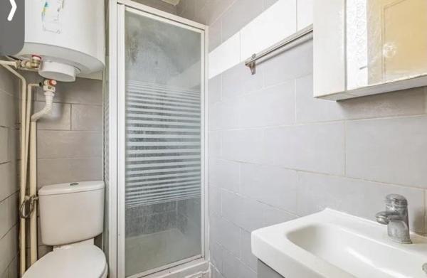 Appartement à MONTREUIL, 93100 - 1 pièce 22m²
