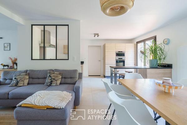 Maison rénovée et son jardin paysager