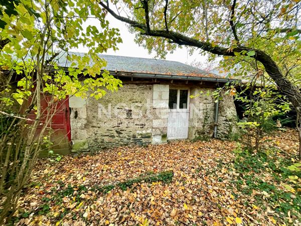 A vendre - terrain constructible hors lotissement au calme secteur Lac de Maine