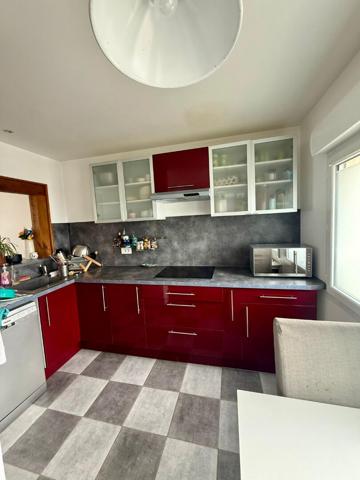 Appartement duplex 3 pièces 65m2 proche Gare avec 2 places de parking