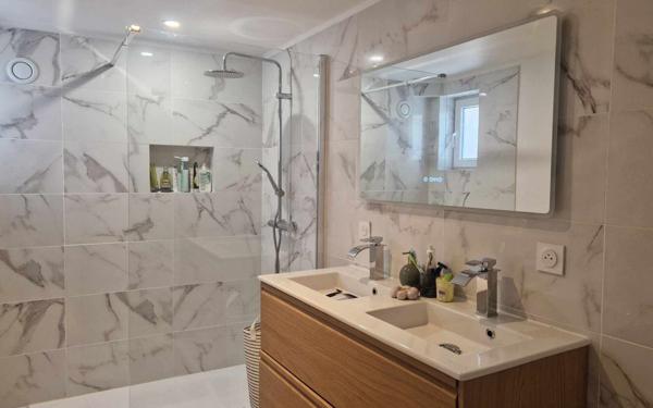 Maison à vendre    4 pièces •  Mèze